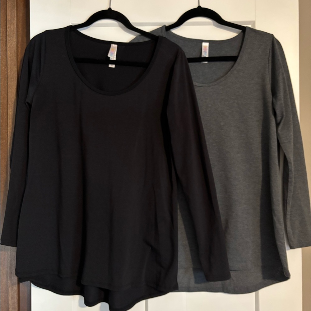 Women's Black and Gray Long Sleeve Tops